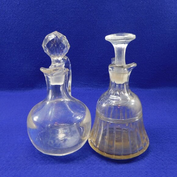 2 Vintage Glass Oil & Vinegar Cruets w Ground Glass Stoppers - Picture 5 of 8